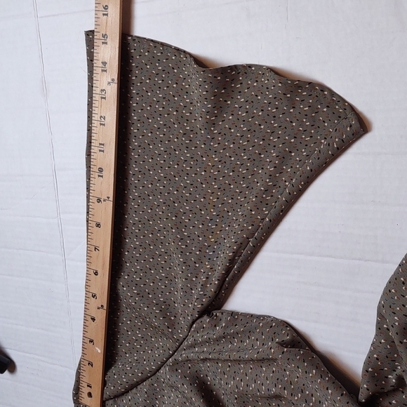 Bobeau Lola Shift Dress in Olive - Picture 7 of 9